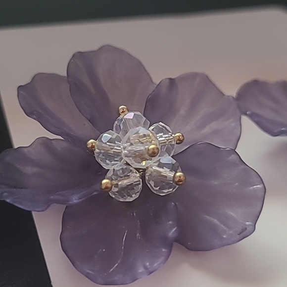 Flower Earrings - Picture 5 of 7